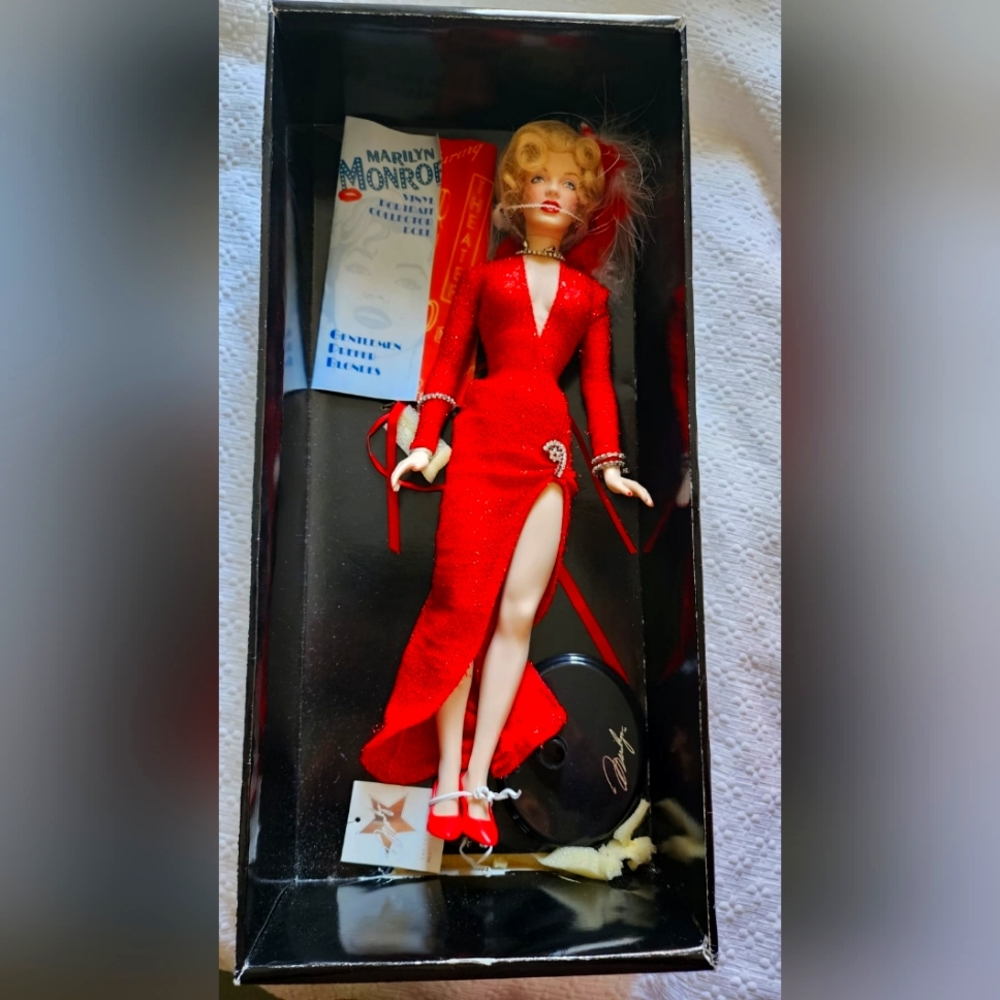 FRANKLIN MINT MARILYN MONROE